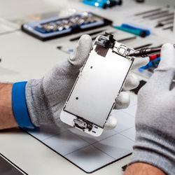 amtelectronics Iphone Repairs Melbourne Cbd - best iphone repair shop