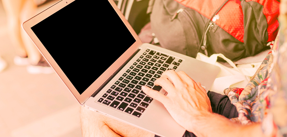 Buying a Pre-Owned MacBook in Melbourne vs a New Windows Laptop: What Makes More Sense?